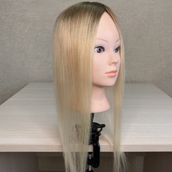 Теменная накладка из натуральных волос на заколках - блонд с затемненными корнями